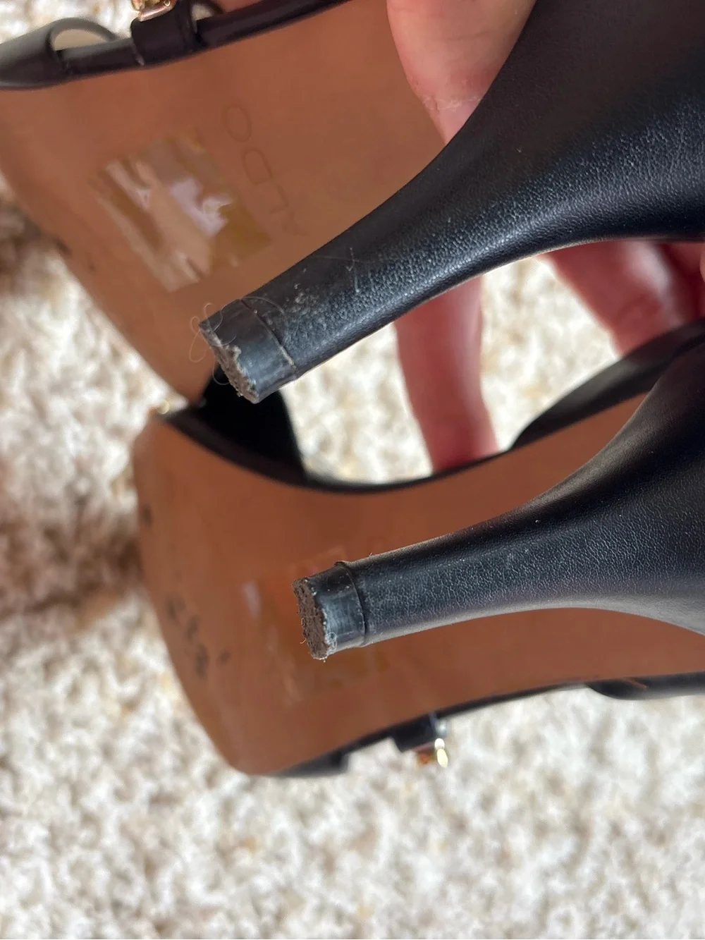 Aldo Hogsed-97 Black and Gold Heels Sz 7.5 EU 38
